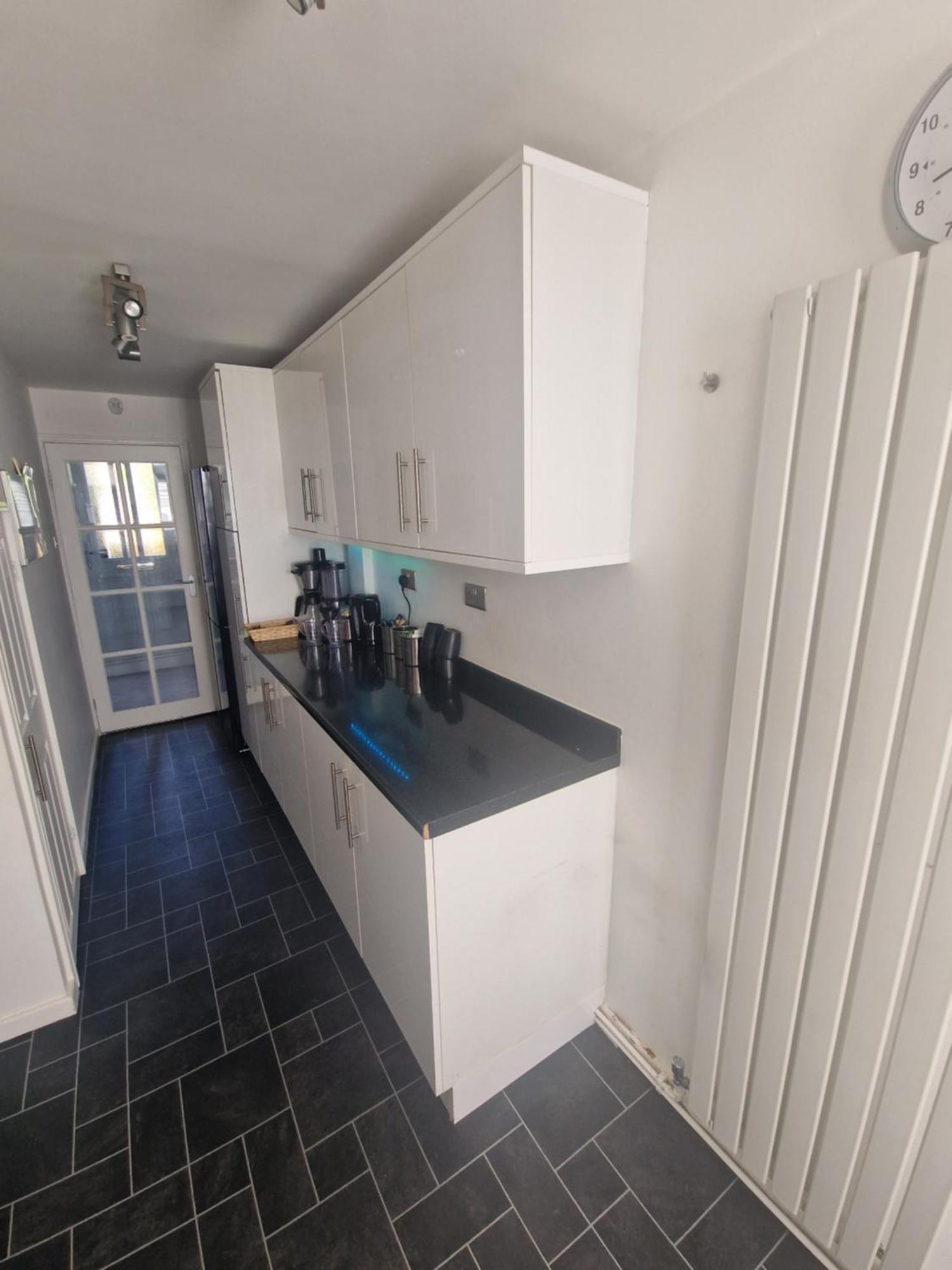 Апартаменты Stylish & Modern 2 Bed House With Free Parking Leeds Лидс Экстерьер фото