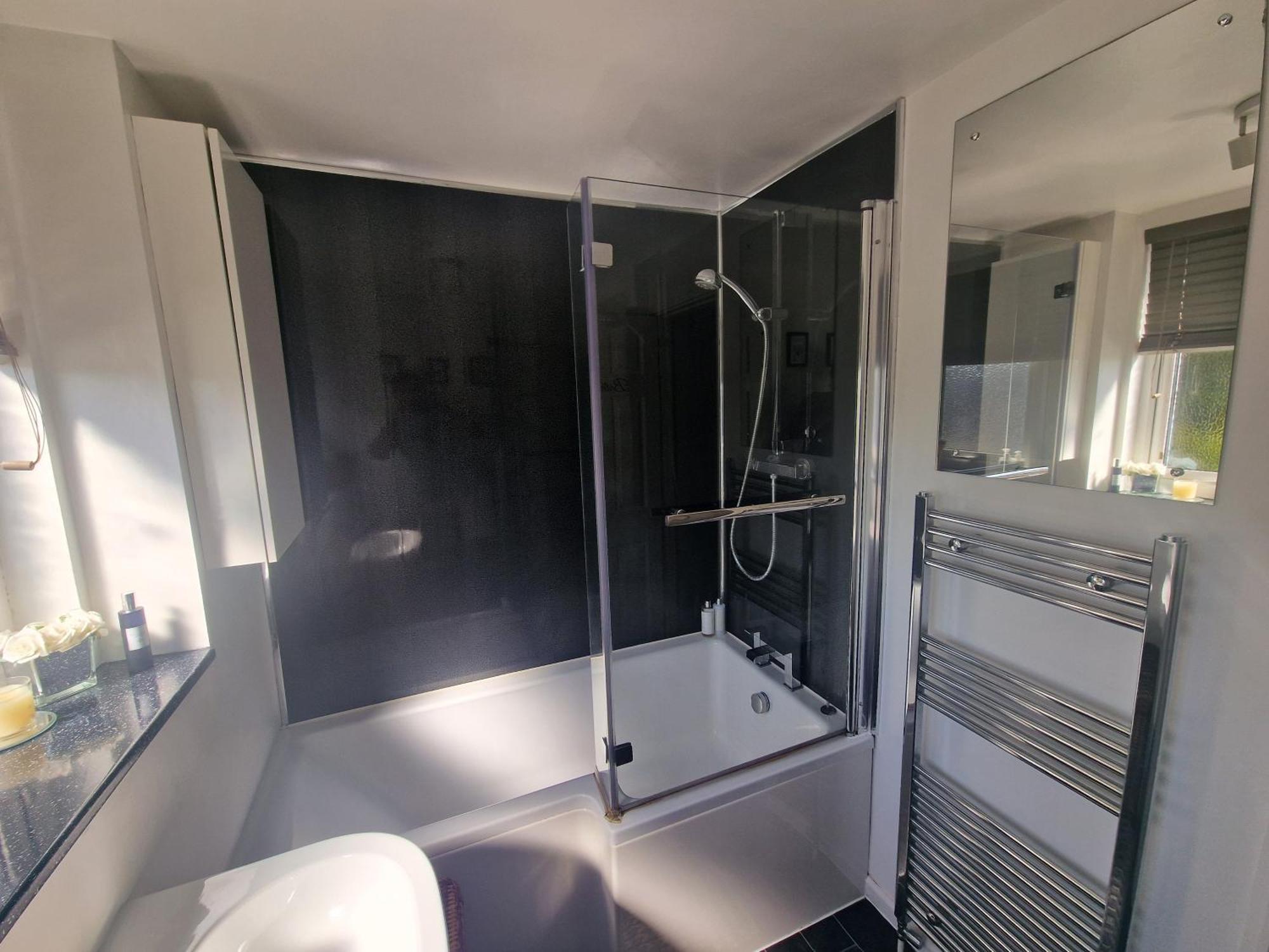 Апартаменты Stylish & Modern 2 Bed House With Free Parking Leeds Лидс Экстерьер фото